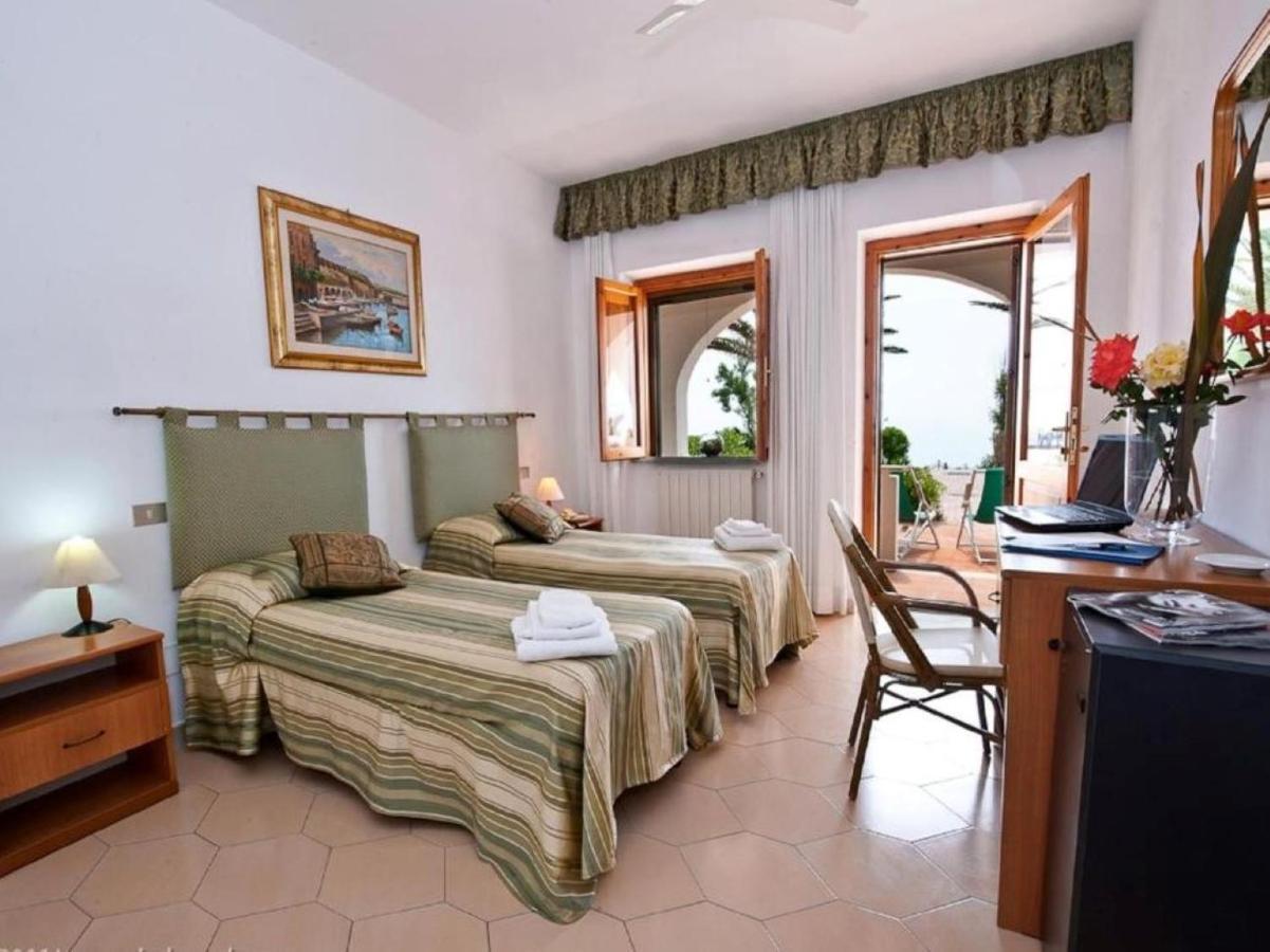 Hotel Calabattaglia Ventotene Zewnętrze zdjęcie